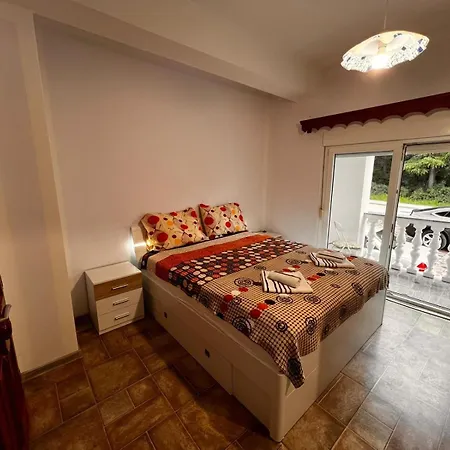 Veli Vrh Gasthuis 3*