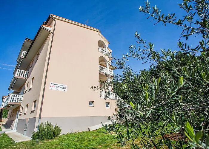 Veli Vrh Πανσιόν 3*