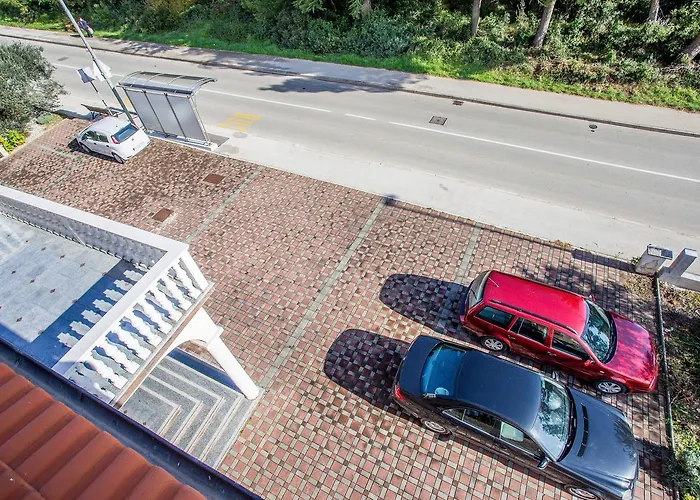 Veli Vrh 3* Πούλα