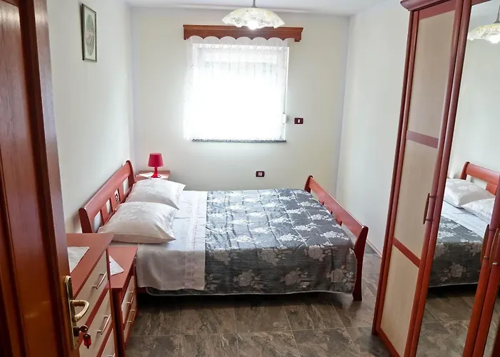 Πανσιόν Veli Vrh Πούλα