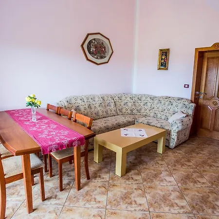 بيت ضيافة Veli Vrh