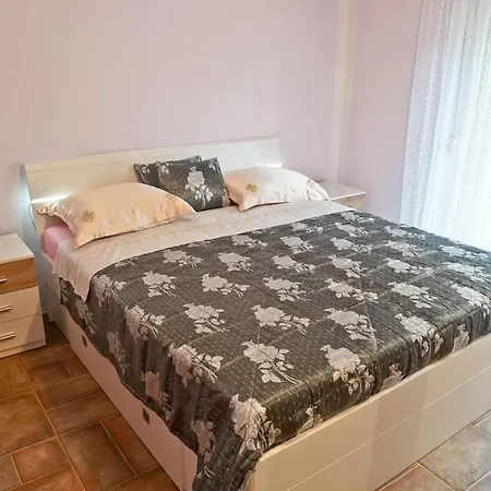 Veli Vrh Gasthof Pula