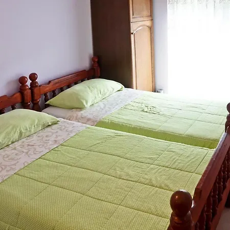 Veli Vrh بيت ضيافة