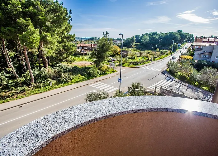 Veli Vrh 3* Πούλα