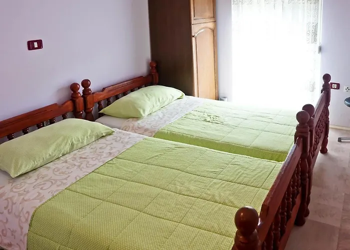 Veli Vrh Πανσιόν